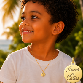 Pendentif Amour et calins ronde Or